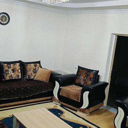 Apartment On Saakadze Batumi Ngoại thất bức ảnh