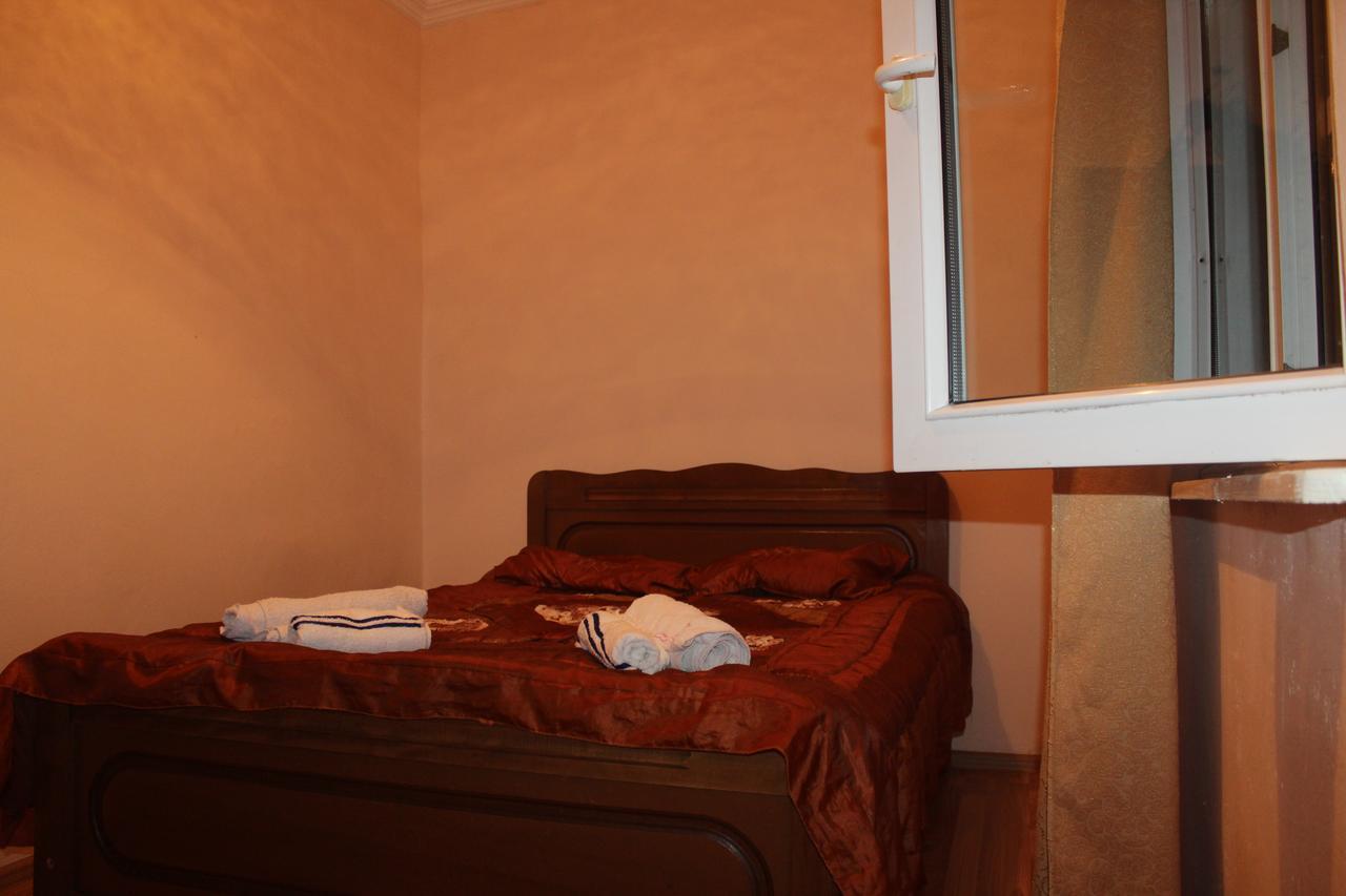 Apartment On Saakadze Batumi Ngoại thất bức ảnh